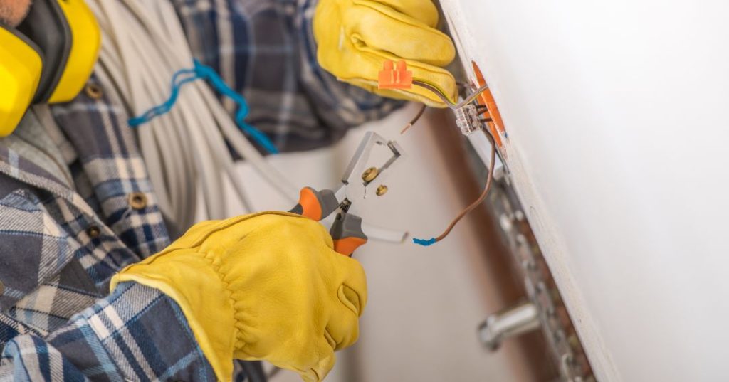 Consertos e manutenções elétricas em Niterói